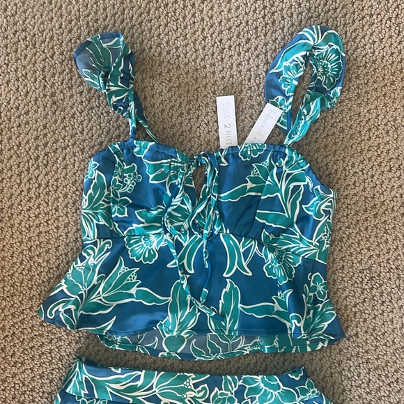 House of Harlow 1960 2 piece set - Picture 3 of 5